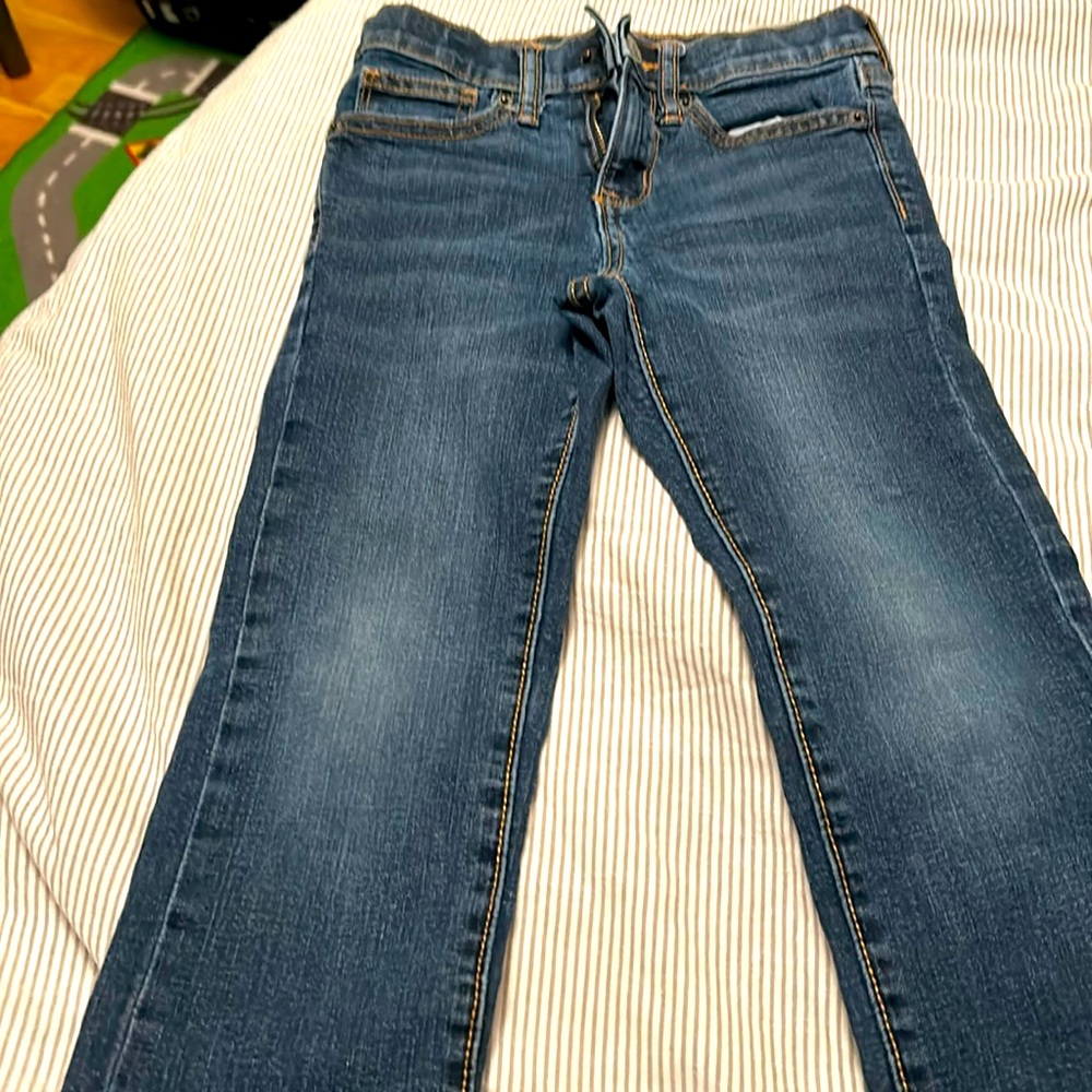 Old Navy Karate slim blue jeans for kids size 6